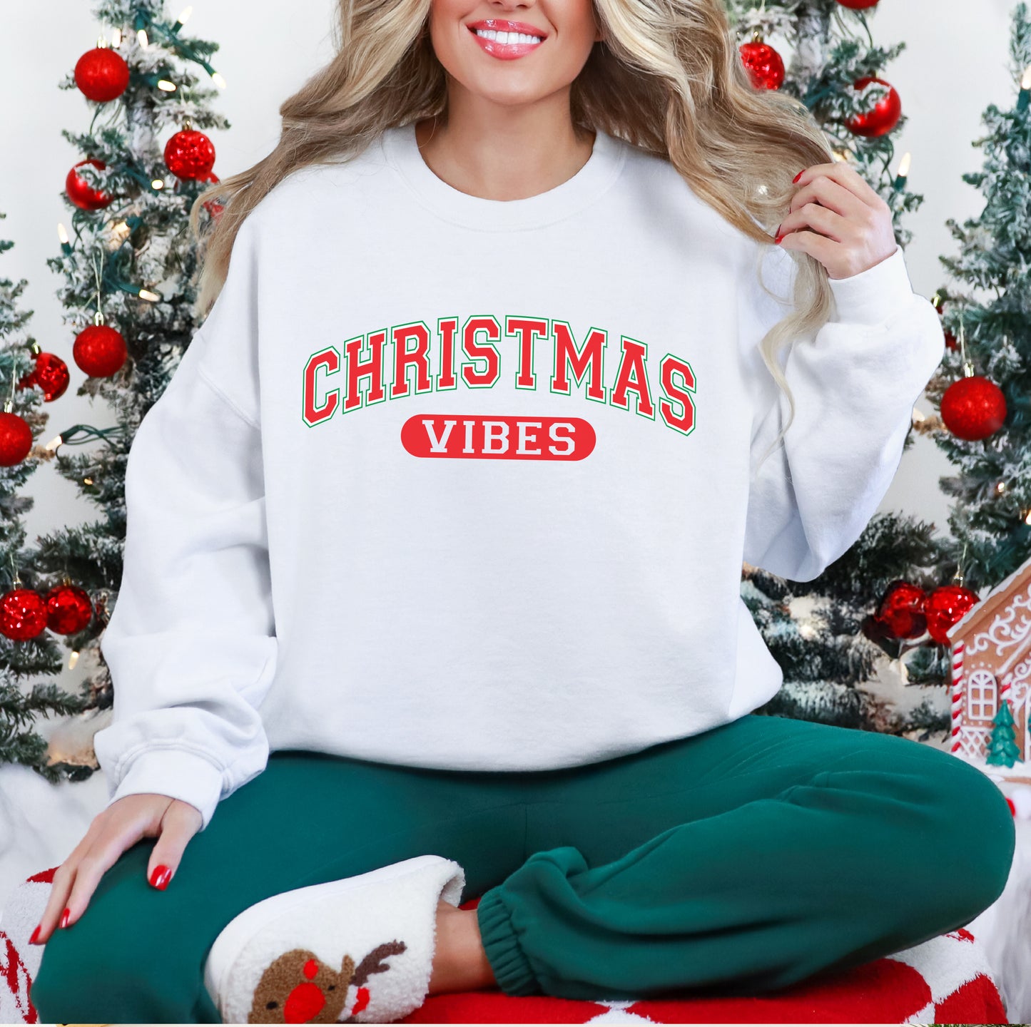Retro Christmas Vibes Sweatshirt