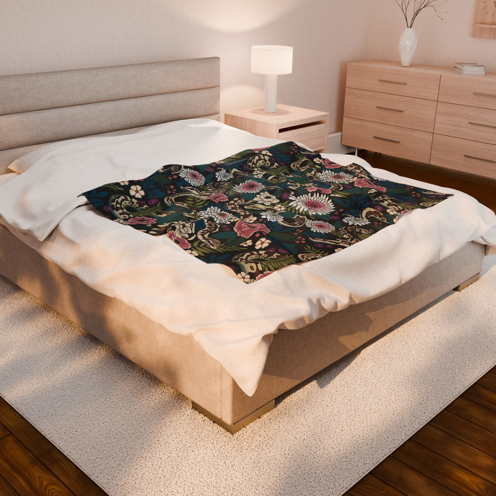 Floral Pythons Plush Blanket